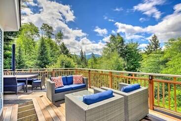 Pet Friendly House W/ Deck   10 Mi To Stowe Mtn!