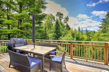 Pet Friendly House W/ Deck   10 Mi To Stowe Mtn!