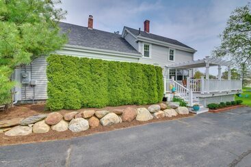 Rockland Home W/ Deck 5 Mins To Historic Downtown!