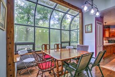 Rustic Intervale Hideaway W/ Deck & Wooded Views!