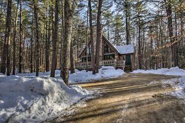 Secluded Conway Home W/ Theater Room & Hot Tub!