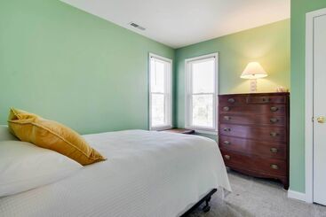 Walk To Beaches: Family Getaway In Bethany Beach!