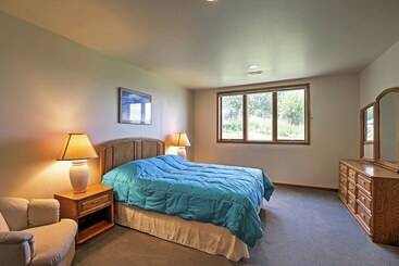 کلبه Spacious Home W/mtn Views, 2mi To Steamboat Resort