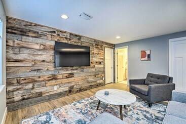 Spacious Old Town North Home W/ Rooftop Deck!