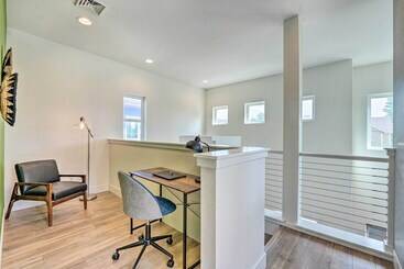 Spacious Old Town North Home W/ Rooftop Deck!