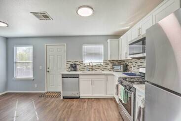 Spacious + Sunny Austin Home ~ 12 Mi To Dtwn!