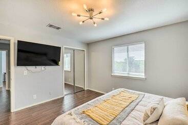 Spacious + Sunny Austin Home ~ 12 Mi To Dtwn!