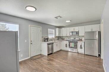 Spacious + Sunny Austin Home ~ 12 Mi To Dtwn!