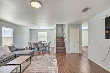 Spacious + Sunny Austin Home ~ 12 Mi To Dtwn!