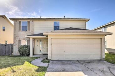 Spacious + Sunny Austin Home ~ 12 Mi To Dtwn!