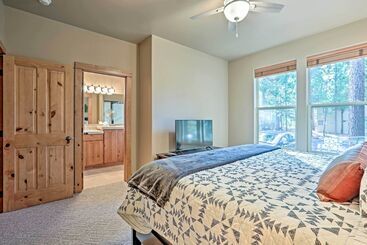 Spacious Sunriver Home W/ Hot Tub & Gas Grill