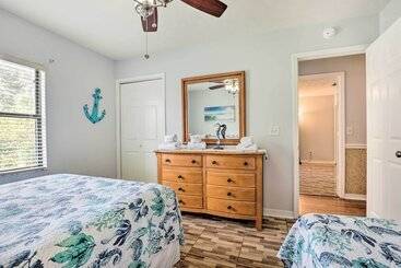 Сельский дом St Augustine Island Home W/ Patio, Walk To Beach!