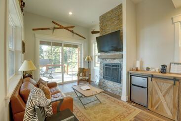Stunning Luxury Home W/ Lake Tahoe Views & Hot Tub