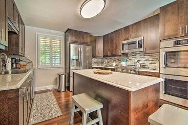 کلبه Sun Lit Lake Geneva Sanctuary W/ Bbq Patio!