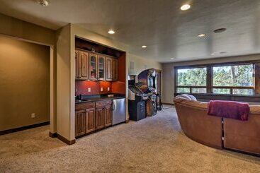 Breck Mtn Home W/ Hot Tub & Game Room!