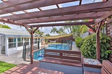 Tropical Home W/ Outdoor Oasis: 2 Mi To Beach