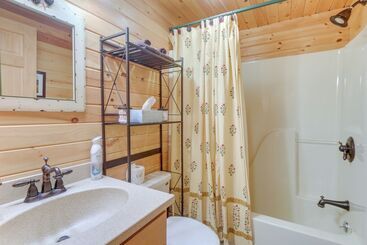 Updated Log Cabin Near Story Land & Diana S Baths!