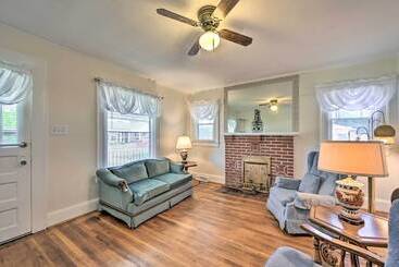 Winston Salem Retreat W/ Yard ~ 6 Mi To Dtwn!