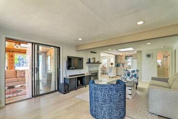 Charming West Yarmouth Home ~ 2 Mi To Beach!