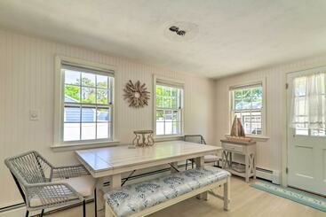 Charming West Yarmouth Home ~ 2 Mi To Beach!