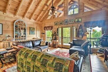 Cabin W/ Bbq + Games   Walk To Blue Ridge Parkway!