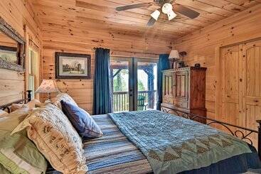 Cabin W/ Bbq + Games   Walk To Blue Ridge Parkway!