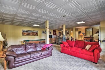 Cabin W/ Bbq + Games   Walk To Blue Ridge Parkway!