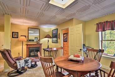 Cabin W/ Bbq + Games   Walk To Blue Ridge Parkway!