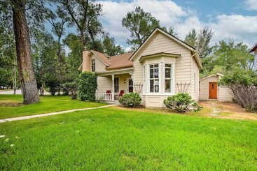 별장 Charming Buena Vista Creekside Home: Walk To Main!