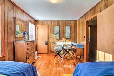 Charming East Falmouth Home W/ Hot Tub!