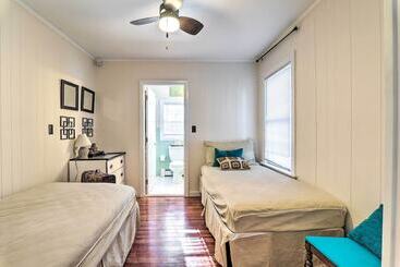 Charming East Falmouth Home W/ Hot Tub!