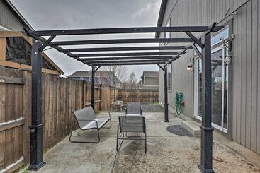 Chic Bend Home W/ Deck < 3 Mi To Downtown!