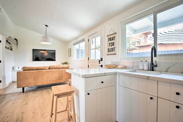 Chic & Central Ventura Home   Walk To Beach!
