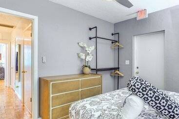 Cozy Gainesville Home ~ 1 Mi To University!