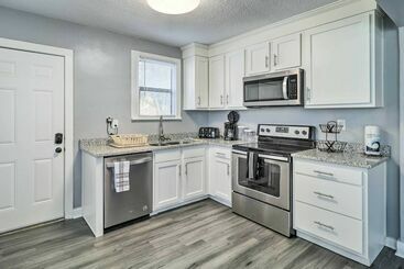 Cozy Jacksonville Home Near St Johns River!