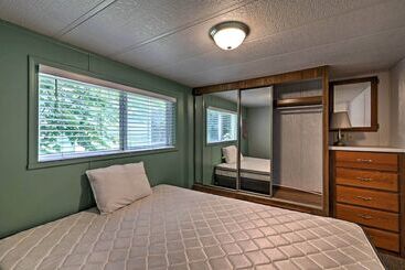 별장 Cozy Middle Bass Cabin W/ Grill & Lagoon Access!