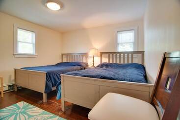 Family Friendly Falmouth Home < 1 Mi To Beach!