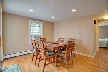 Family Friendly Falmouth Home < 1 Mi To Beach!