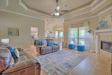 Family Friendly Retreat W/ Yard In Harker!