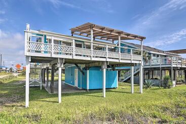 Galveston Beachfront House W/ Deck & Ocean Views!