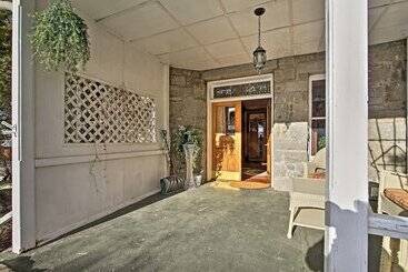 Historic Helena Home W/ Mtn Views   2 Mi To Dtwn!
