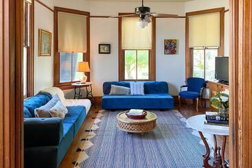 Historic Galveston Home, 1 Mile To Pleasure Pier!