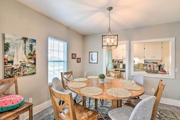 Walk To Beach: Galveston Home W/ Grill Near Pier!