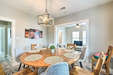 Walk To Beach: Galveston Home W/ Grill Near Pier!