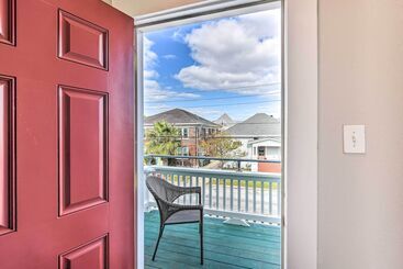 Walk To Beach: Galveston Home W/ Grill Near Pier!