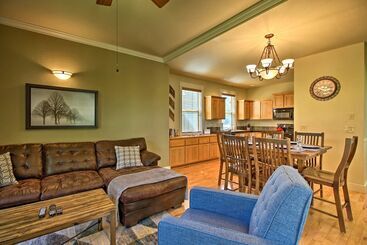 Redmond House W/ Community Amenities Access