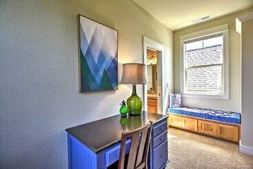 Redmond House W/ Community Amenities Access