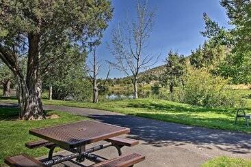 Redmond House W/ Community Amenities Access