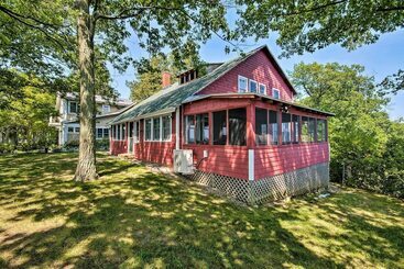 Rustic Lake House On Lake Champlain S Barney Point