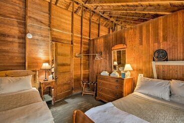 Rustic Lake House On Lake Champlain S Barney Point